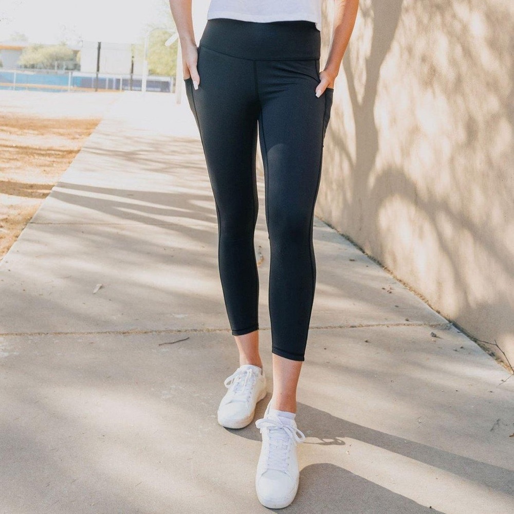 Senita athletics 7/8 leggings